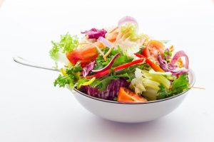 Cara Membuat Salad Protein Tinggi Di Rumah