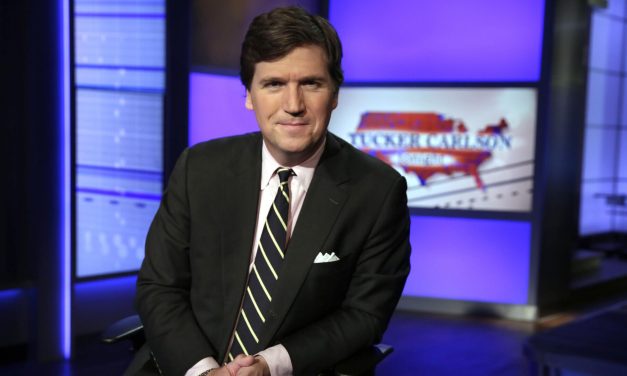 Pernyataan Tucker Carlson Tuai Kritik Soal Masyarakat Islam
