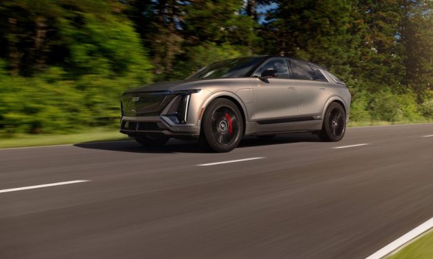 Cadillac Lyriq V-Series Diluncurkan, Dengan Kemewahan Amerika