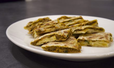 Mengenal Mutabbaq Yaman, Martabak Telur Yang Kini Mendunia