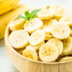 Cara Memotong Pisang Untuk Topping Kue Agar Tidak Cokelat