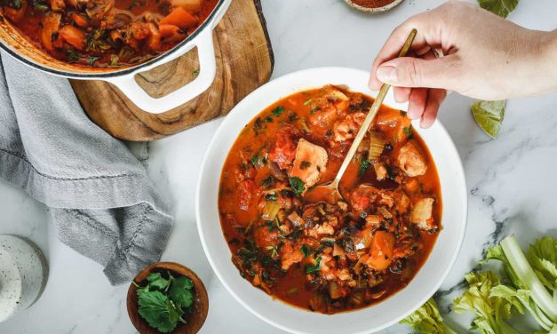 Moqueca Bahia: Rebusan Seafood Dan Minyak Sawit Merah