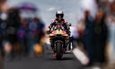 Pedro Acosta Evaluasi Keseimbangan Ban Depan KTM