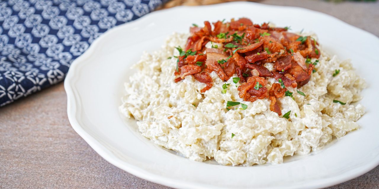 Kelezatan Bryndzové Halušky: Pangsit Dan Taburan Bacon Renyah