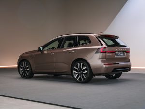 Volvo XC60 Recharge Tawarkan Tenaga Monster 462 HP
