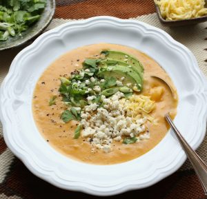 Locro De Papa Ekuador Sajikan Sup Kentang Keju Dan Alpukat