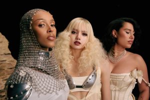 Single 'Born Again' Lisa BLACKPINK & Doja Cat Kuasai Tren
