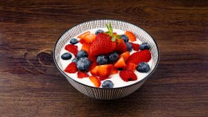 Menikmati Yoghurt Fruit Series: Minuman Fermentasi Dingin