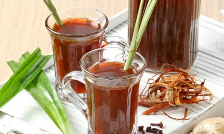 Resep Bir Pletok Betawi: Paduan Jahe, Kayu Manis, Kayu Secang
